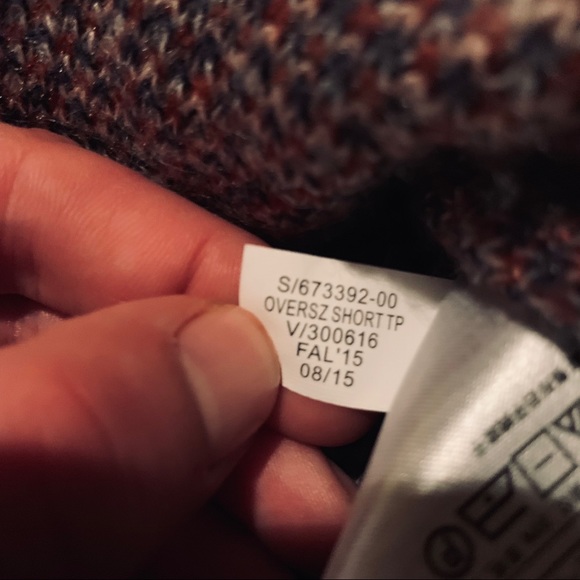 WOMENS BANANA REPUBLIC OVERSIZED PLAID SWEATER! - Picture 5 of 5